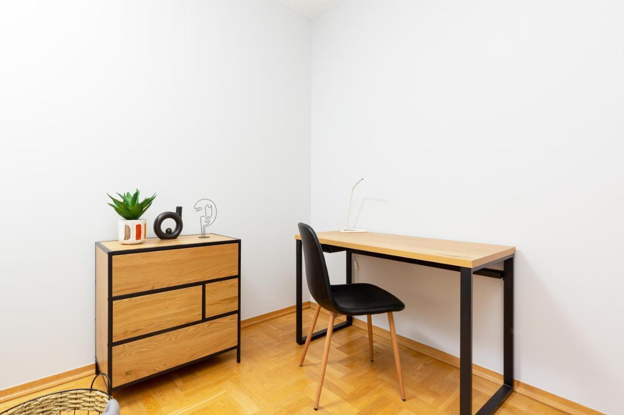 Mokotow Apartment Bluszczanska By Noclegi Renters Warsaw Exterior photo